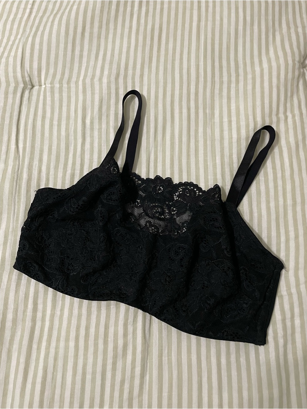 Olga Cami Pretty Lace Full Figure Coverage Bra 36DD Black